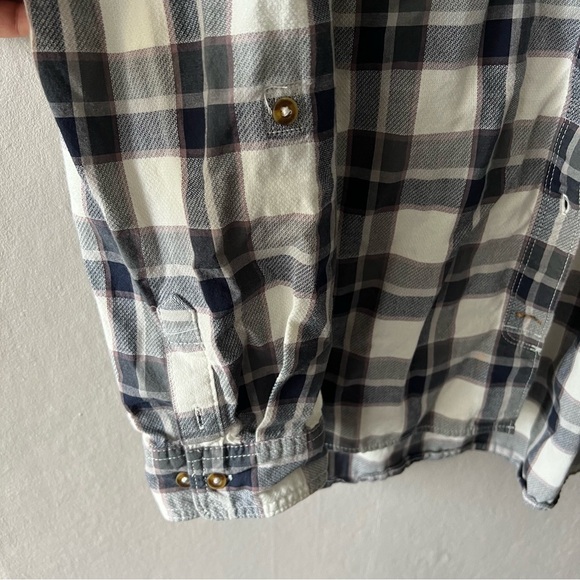 Carhartt Cream and Blue Plaid Button Up Size XL - Picture 6 of 7